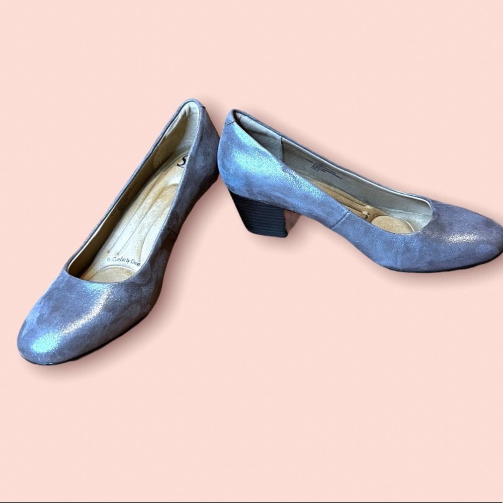 Sofft Shimmery Lavender Low Block Heel Pumps